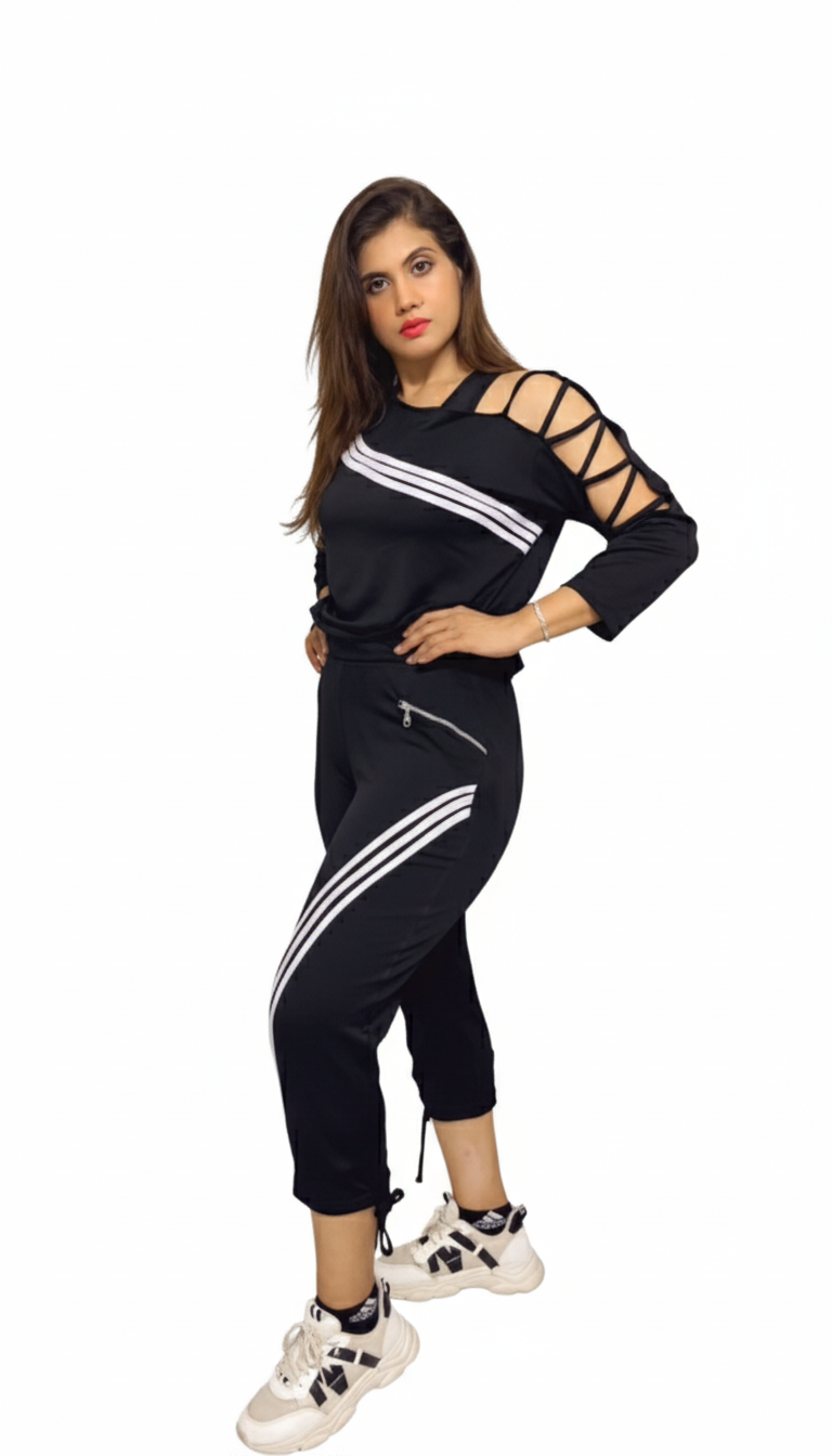 Slouch-Fit Lace-Up Shoulder Stripe Activewear Set