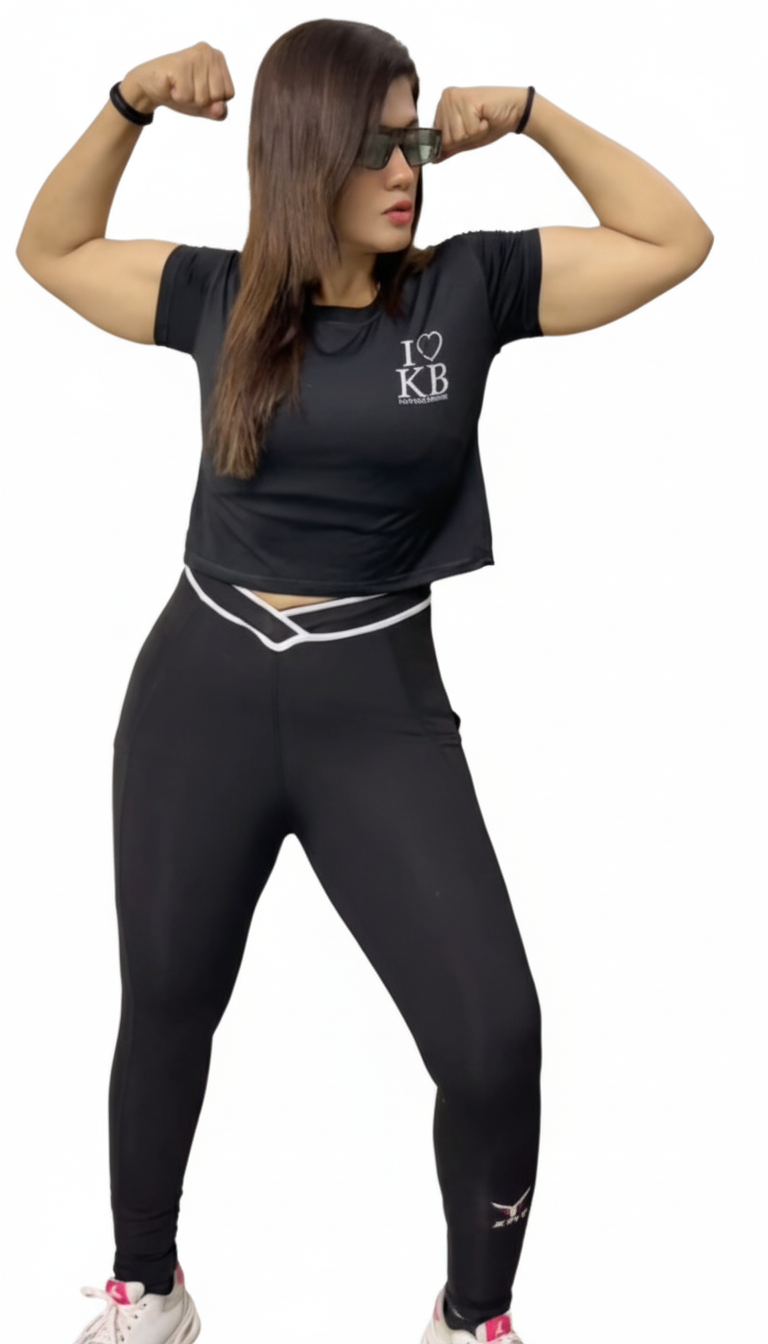 Black Kickboxing Workout Crop Top